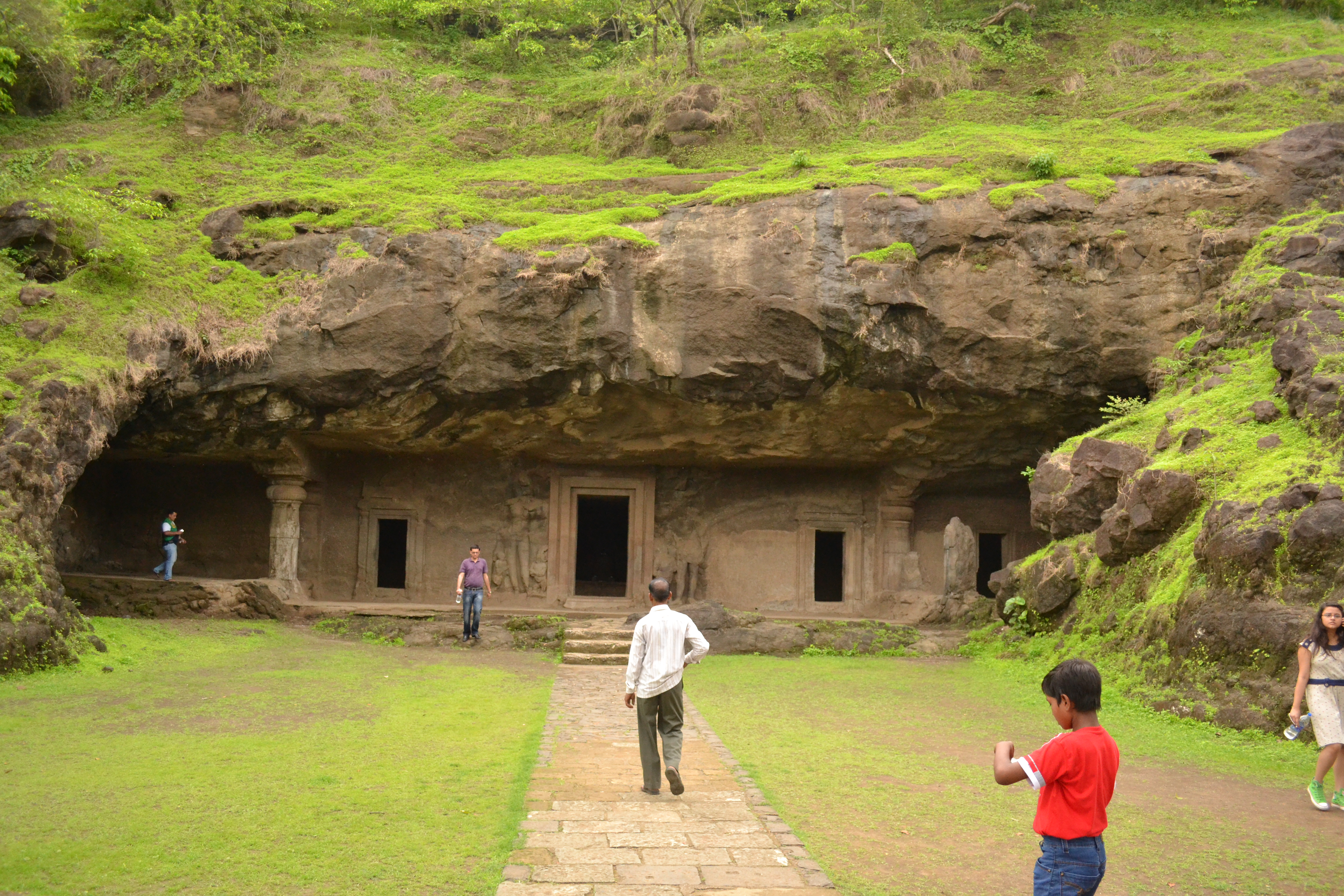 All-about-Elephanta-Island-Easy-Science-for-Kids-Image-of-the-Elephanta-Caves