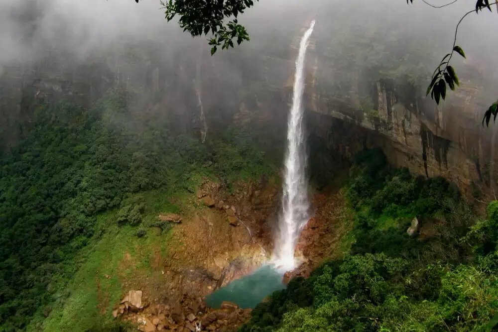 Nohkalikai Falls