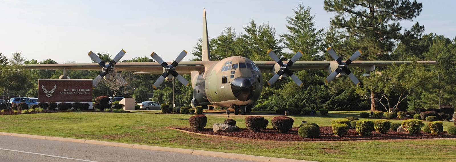 Flights from Little Rock to India TripBeam